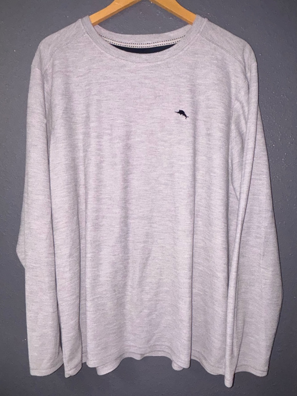 TOMMY BAHAMA Men's Light Gray Long-Sleeve Crewneck Sweater
